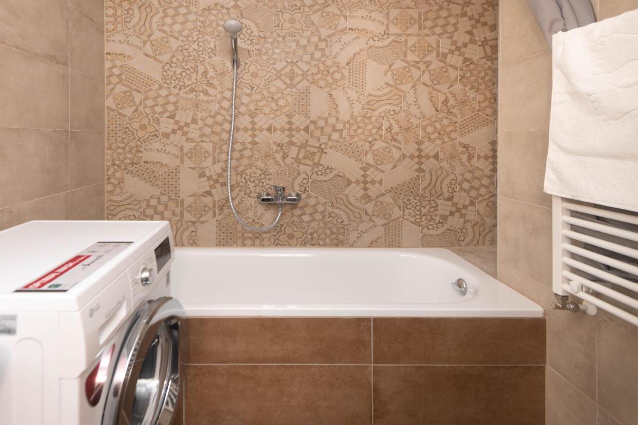 Dagaly By Urbanrent Apartment Budapest